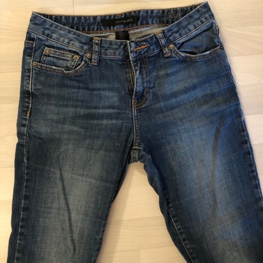 Calvin Klein Flare Jeans Size 6